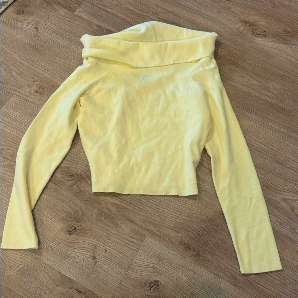 Yellow Vici Sweater - Picture 1 of 2